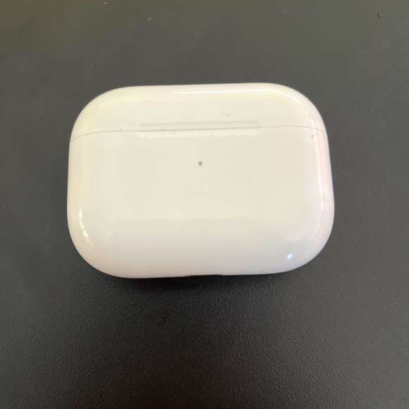APPLE AIRPOD PRO 2nd GENERATION MAGSAFE CHARGING CASE